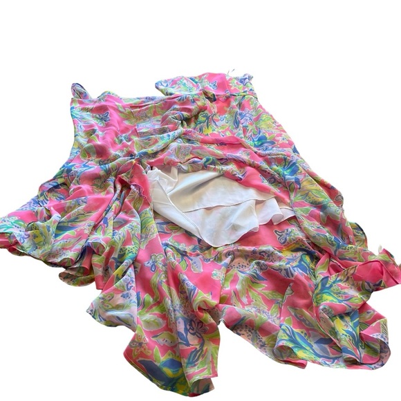 Lilly Pulitzer Anni Maxi Dress Size 2
Squeeze the Day 
High Low Ruffle - Picture 12 of 16